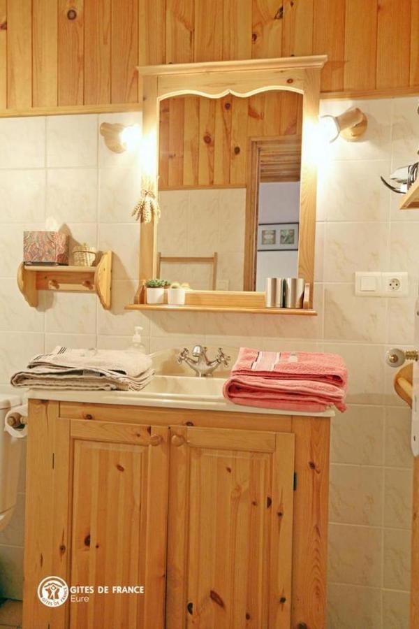 Les Chambres Du Chataignier Lery  Exterior photo